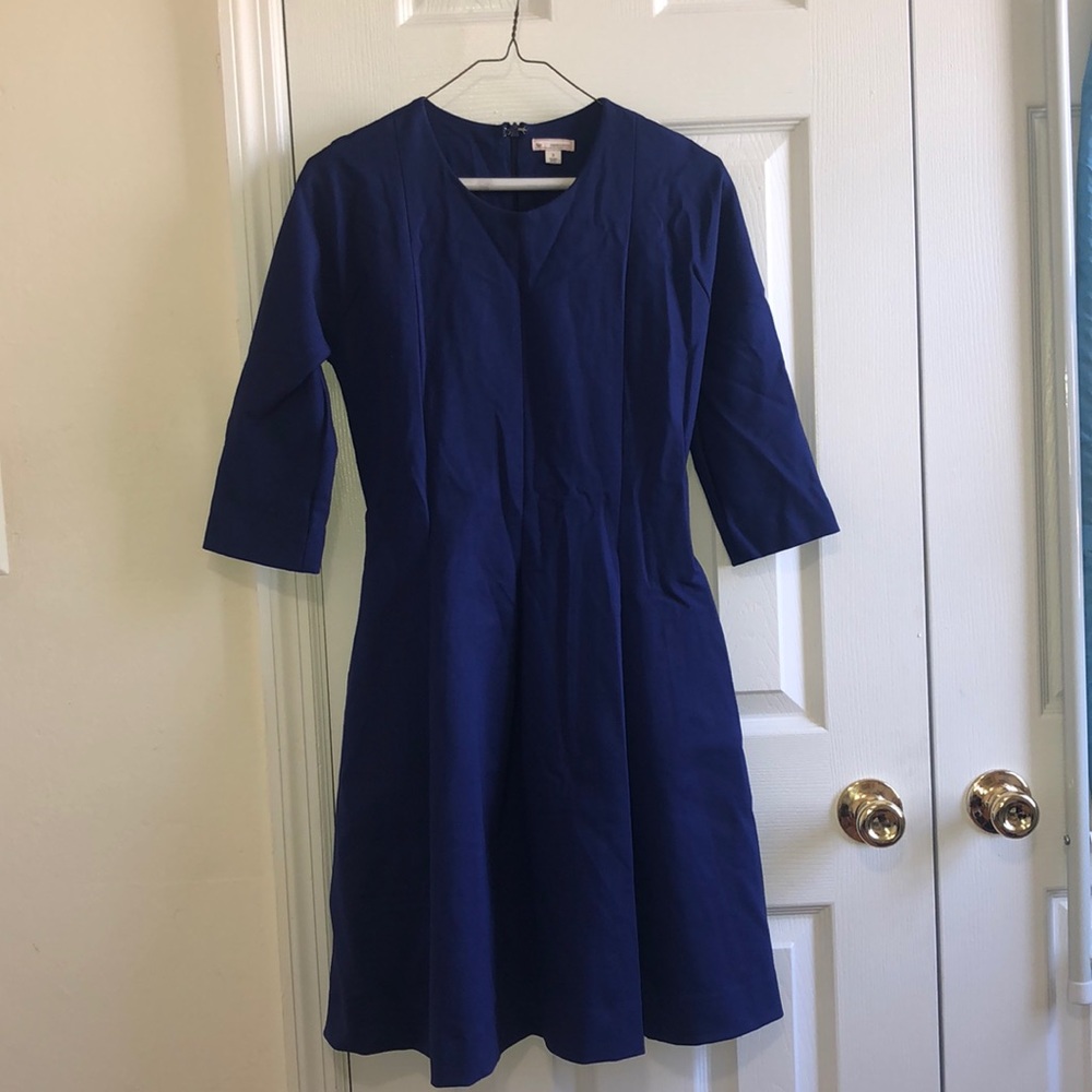 Gap size 2 blue jersey dress